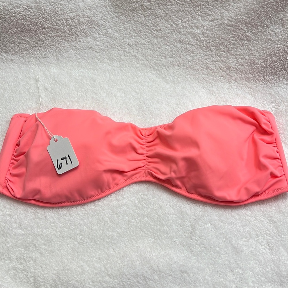 EUC VICTORIA’S SECRET BIKINI TOP SIZE L